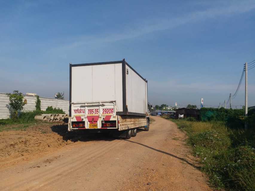 11 - https://คํานึงรถเครนรถเฮี๊ยบรับจ้าง.com | คํานึงรถเฮี๊ยบรับจ้าง - ให้บริการรถเฮียบรับจ้าง เพื่อการขนย้ายสิ่งของต่างๆ ที่มีขนาดใหญ่ ให้บริการอำนวยความสะดวกได้เป็นอย่างดี บริการรถเฮียบรับจ้าง 4 ล้อ ให้เลือกอยู่หลากหลายแบบ เช่น รถเฮี๊ยบรับจ้าง 10 ตัน 3 ตัน 5 ตัน ที่พร้อมรองรับความต้องการของผู้ขนย้ายได้เป็นอย่างดี