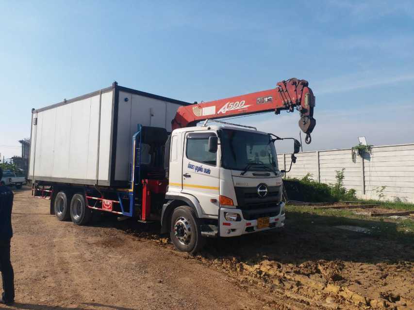 12 - https://คํานึงรถเครนรถเฮี๊ยบรับจ้าง.com | คํานึงรถเฮี๊ยบรับจ้าง - ให้บริการรถเฮียบรับจ้าง เพื่อการขนย้ายสิ่งของต่างๆ ที่มีขนาดใหญ่ ให้บริการอำนวยความสะดวกได้เป็นอย่างดี บริการรถเฮียบรับจ้าง 4 ล้อ ให้เลือกอยู่หลากหลายแบบ เช่น รถเฮี๊ยบรับจ้าง 10 ตัน 3 ตัน 5 ตัน ที่พร้อมรองรับความต้องการของผู้ขนย้ายได้เป็นอย่างดี