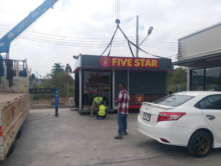 17 - https://คํานึงรถเครนรถเฮี๊ยบรับจ้าง.com | คํานึงรถเฮี๊ยบรับจ้าง - ให้บริการรถเฮียบรับจ้าง เพื่อการขนย้ายสิ่งของต่างๆ ที่มีขนาดใหญ่ ให้บริการอำนวยความสะดวกได้เป็นอย่างดี บริการรถเฮียบรับจ้าง 4 ล้อ ให้เลือกอยู่หลากหลายแบบ เช่น รถเฮี๊ยบรับจ้าง 10 ตัน 3 ตัน 5 ตัน ที่พร้อมรองรับความต้องการของผู้ขนย้ายได้เป็นอย่างดี