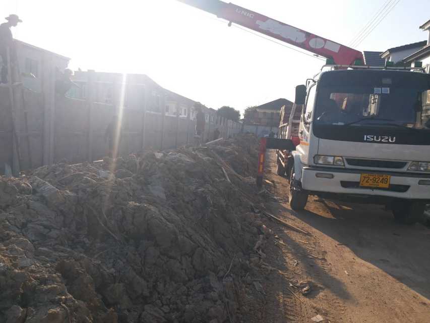 23 - https://คํานึงรถเครนรถเฮี๊ยบรับจ้าง.com | คํานึงรถเฮี๊ยบรับจ้าง - ให้บริการรถเฮียบรับจ้าง เพื่อการขนย้ายสิ่งของต่างๆ ที่มีขนาดใหญ่ ให้บริการอำนวยความสะดวกได้เป็นอย่างดี บริการรถเฮียบรับจ้าง 4 ล้อ ให้เลือกอยู่หลากหลายแบบ เช่น รถเฮี๊ยบรับจ้าง 10 ตัน 3 ตัน 5 ตัน ที่พร้อมรองรับความต้องการของผู้ขนย้ายได้เป็นอย่างดี