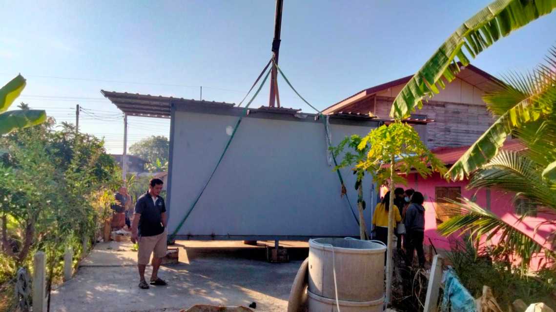 26 - https://คํานึงรถเครนรถเฮี๊ยบรับจ้าง.com | คํานึงรถเฮี๊ยบรับจ้าง - ให้บริการรถเฮียบรับจ้าง เพื่อการขนย้ายสิ่งของต่างๆ ที่มีขนาดใหญ่ ให้บริการอำนวยความสะดวกได้เป็นอย่างดี บริการรถเฮียบรับจ้าง 4 ล้อ ให้เลือกอยู่หลากหลายแบบ เช่น รถเฮี๊ยบรับจ้าง 10 ตัน 3 ตัน 5 ตัน ที่พร้อมรองรับความต้องการของผู้ขนย้ายได้เป็นอย่างดี