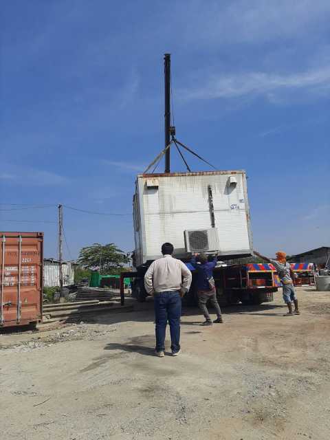 42 - https://คํานึงรถเครนรถเฮี๊ยบรับจ้าง.com | คํานึงรถเฮี๊ยบรับจ้าง - ให้บริการรถเฮียบรับจ้าง เพื่อการขนย้ายสิ่งของต่างๆ ที่มีขนาดใหญ่ ให้บริการอำนวยความสะดวกได้เป็นอย่างดี บริการรถเฮียบรับจ้าง 4 ล้อ ให้เลือกอยู่หลากหลายแบบ เช่น รถเฮี๊ยบรับจ้าง 10 ตัน 3 ตัน 5 ตัน ที่พร้อมรองรับความต้องการของผู้ขนย้ายได้เป็นอย่างดี