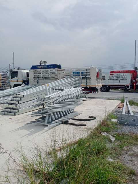 46 - https://คํานึงรถเครนรถเฮี๊ยบรับจ้าง.com | คํานึงรถเฮี๊ยบรับจ้าง - ให้บริการรถเฮียบรับจ้าง เพื่อการขนย้ายสิ่งของต่างๆ ที่มีขนาดใหญ่ ให้บริการอำนวยความสะดวกได้เป็นอย่างดี บริการรถเฮียบรับจ้าง 4 ล้อ ให้เลือกอยู่หลากหลายแบบ เช่น รถเฮี๊ยบรับจ้าง 10 ตัน 3 ตัน 5 ตัน ที่พร้อมรองรับความต้องการของผู้ขนย้ายได้เป็นอย่างดี