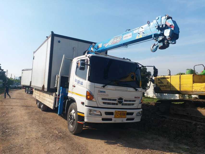 9 - https://คํานึงรถเครนรถเฮี๊ยบรับจ้าง.com | คํานึงรถเฮี๊ยบรับจ้าง - ให้บริการรถเฮียบรับจ้าง เพื่อการขนย้ายสิ่งของต่างๆ ที่มีขนาดใหญ่ ให้บริการอำนวยความสะดวกได้เป็นอย่างดี บริการรถเฮียบรับจ้าง 4 ล้อ ให้เลือกอยู่หลากหลายแบบ เช่น รถเฮี๊ยบรับจ้าง 10 ตัน 3 ตัน 5 ตัน ที่พร้อมรองรับความต้องการของผู้ขนย้ายได้เป็นอย่างดี